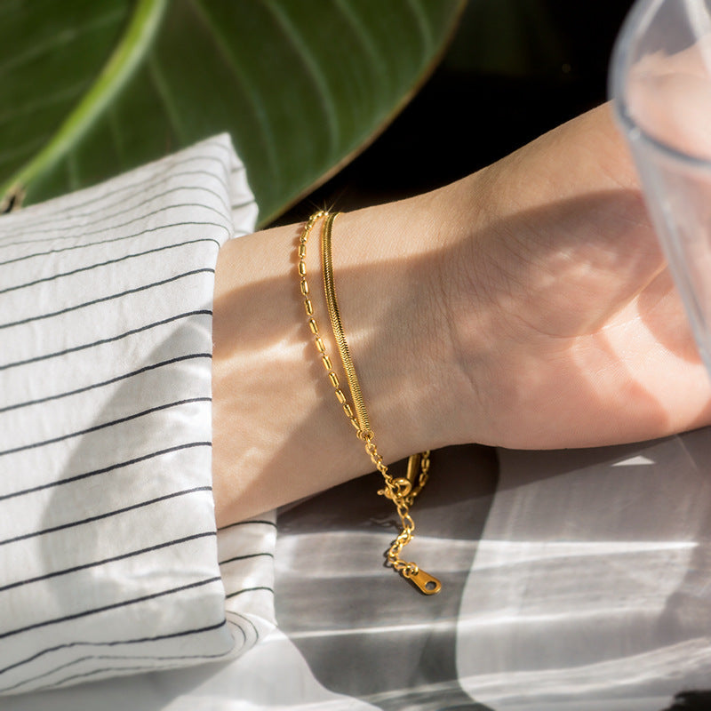 Miraaya Frosty Light Luxury 18k Gold Delicate Bracelet