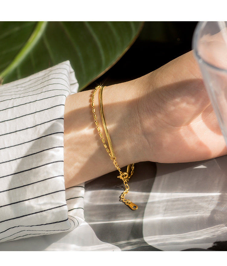 Miraaya Frosty Light Luxury 18k Gold Delicate Bracelet
